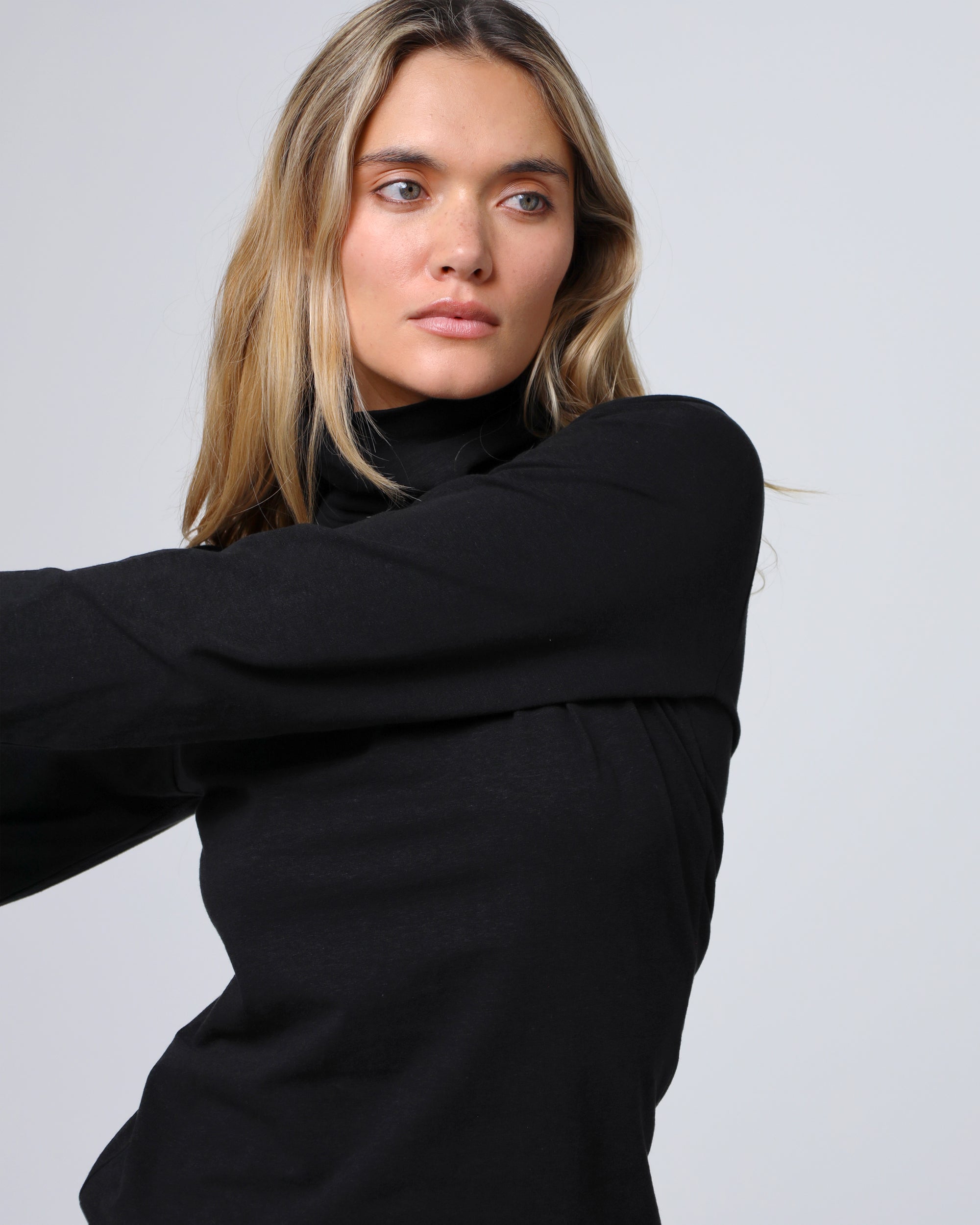 Hemp Essentials Mockneck