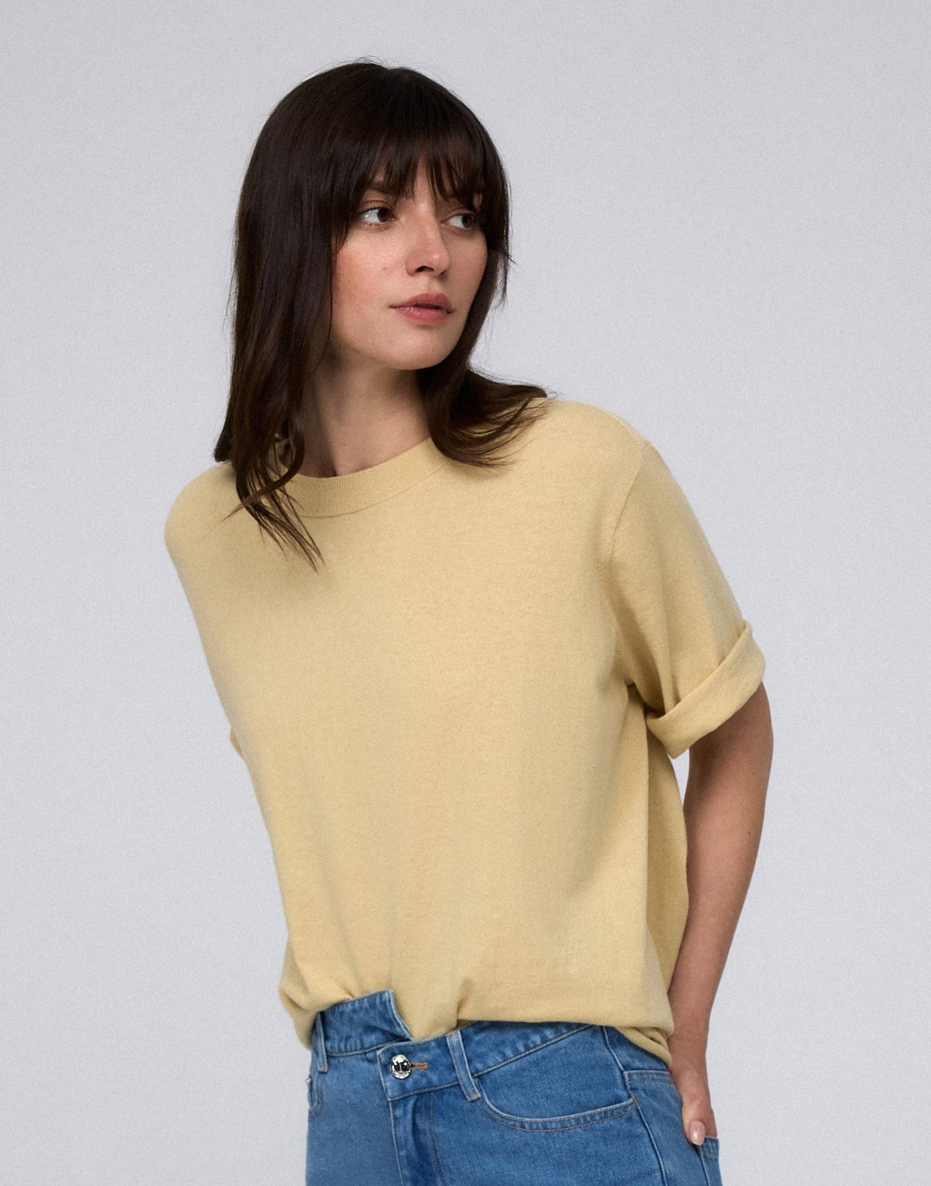 Juana Hemp Essentials Sweater Knit Tee amber (sustainable cotton–hemp) on model styled for everyday wear with relaxed proportions
