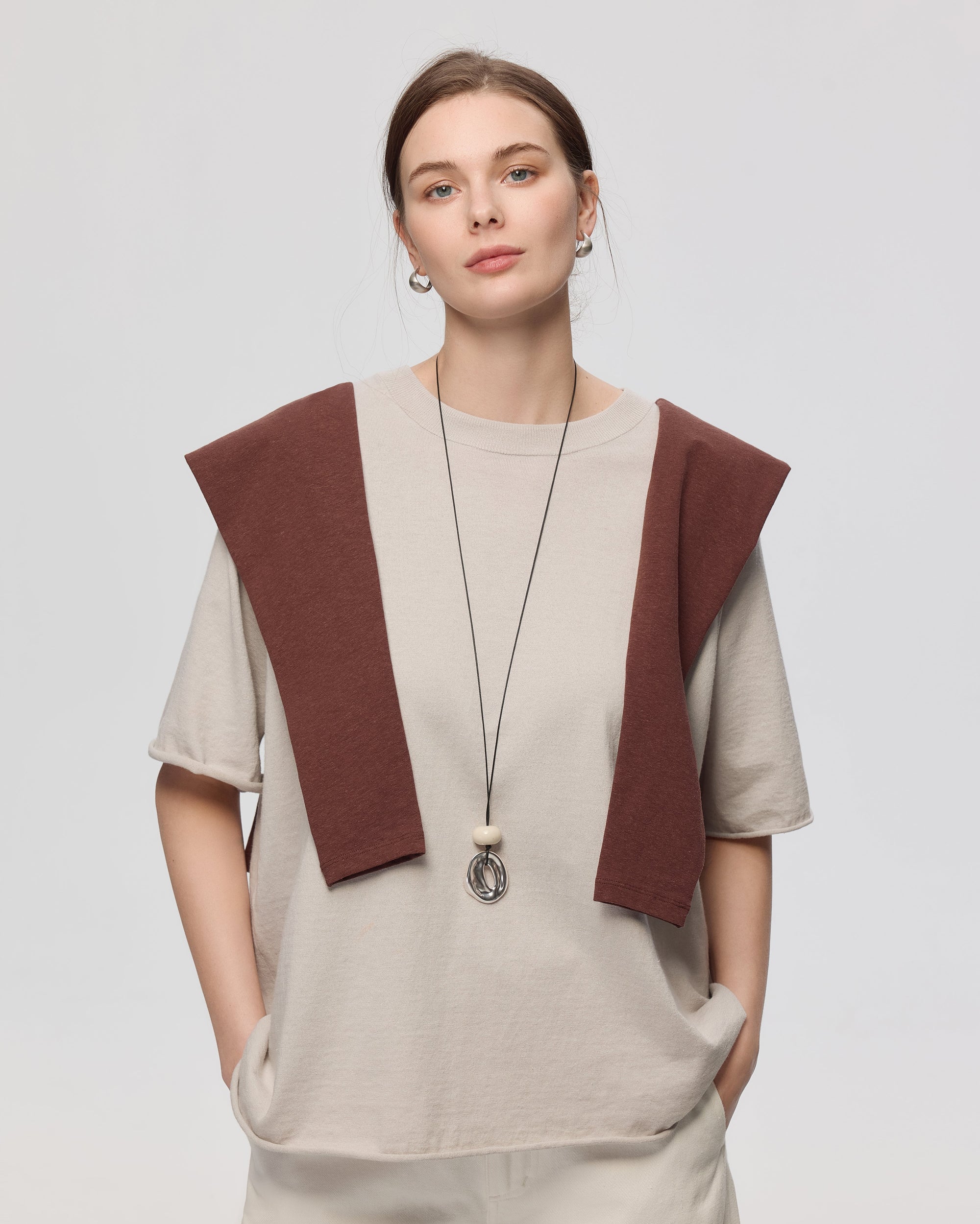 Juana Hemp Essentials Sweater Knit Tee gray (sustainable cotton–hemp) on model highlighting sweater knit texture and airy hand feel