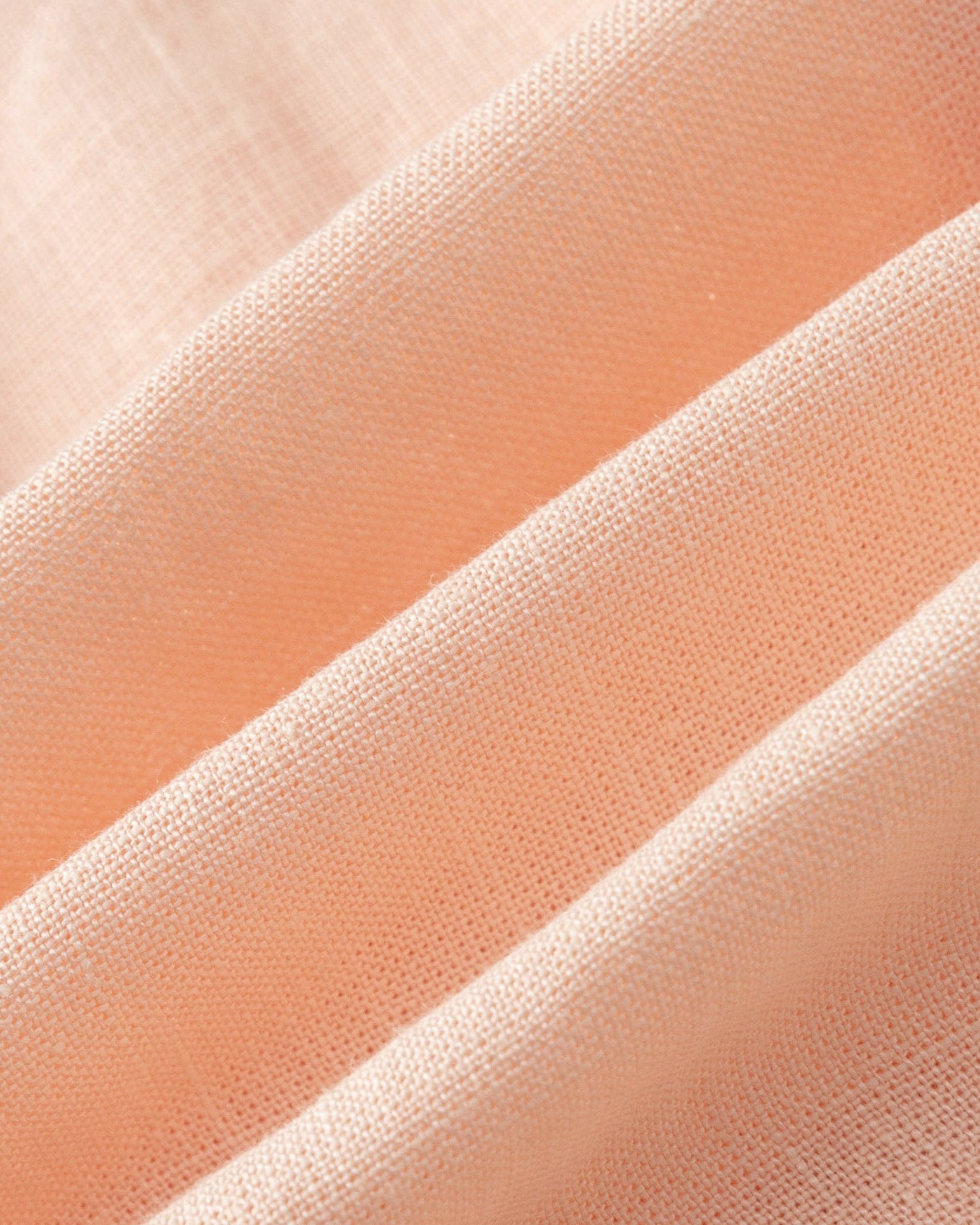 Juana Hemp Pull-on Shorts peach (hemp–hemp) textile close-up showing woven texture