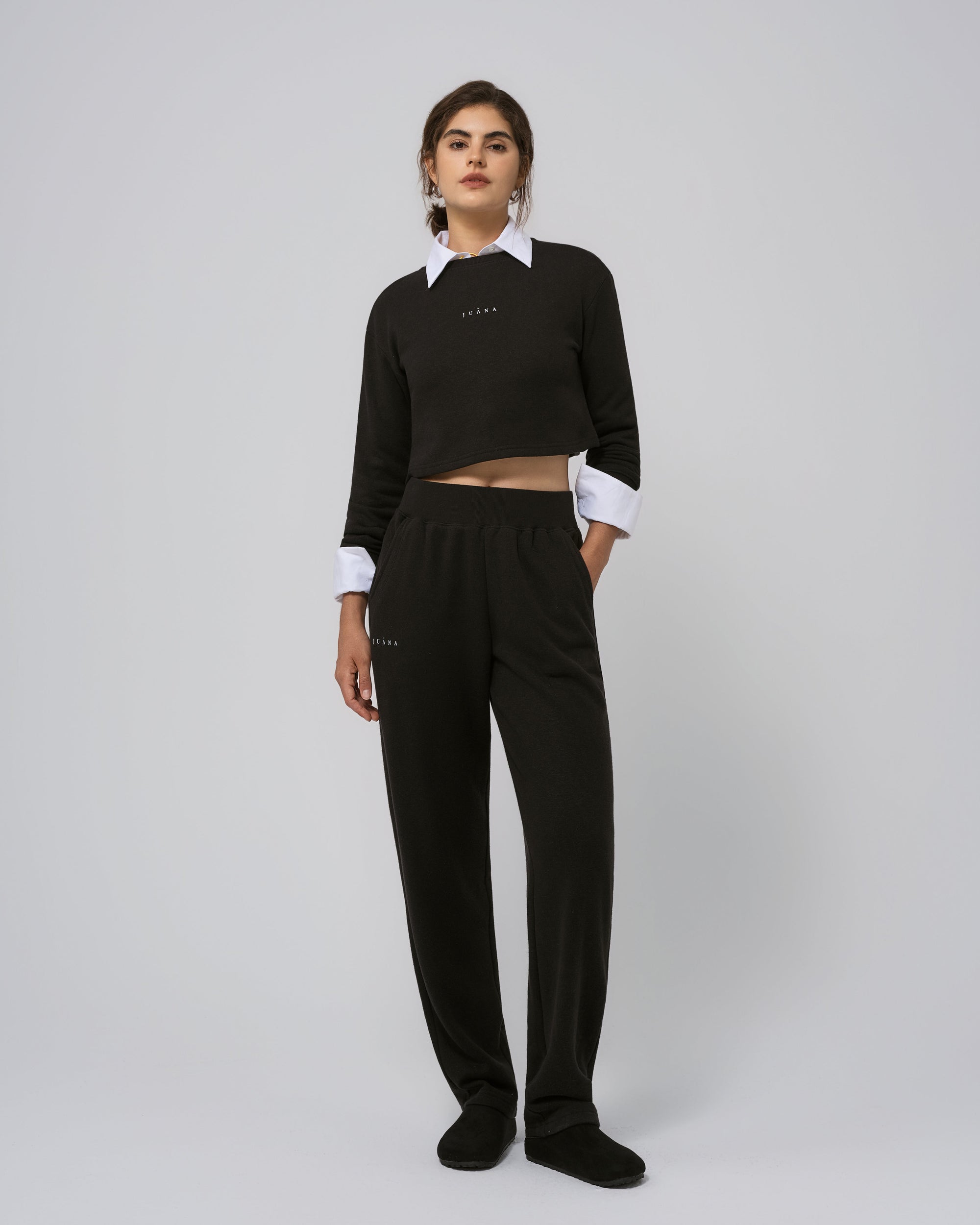 Model wearing combined Off Hours set in black (hemp–Tencel™); relaxed, breathable co-ord.