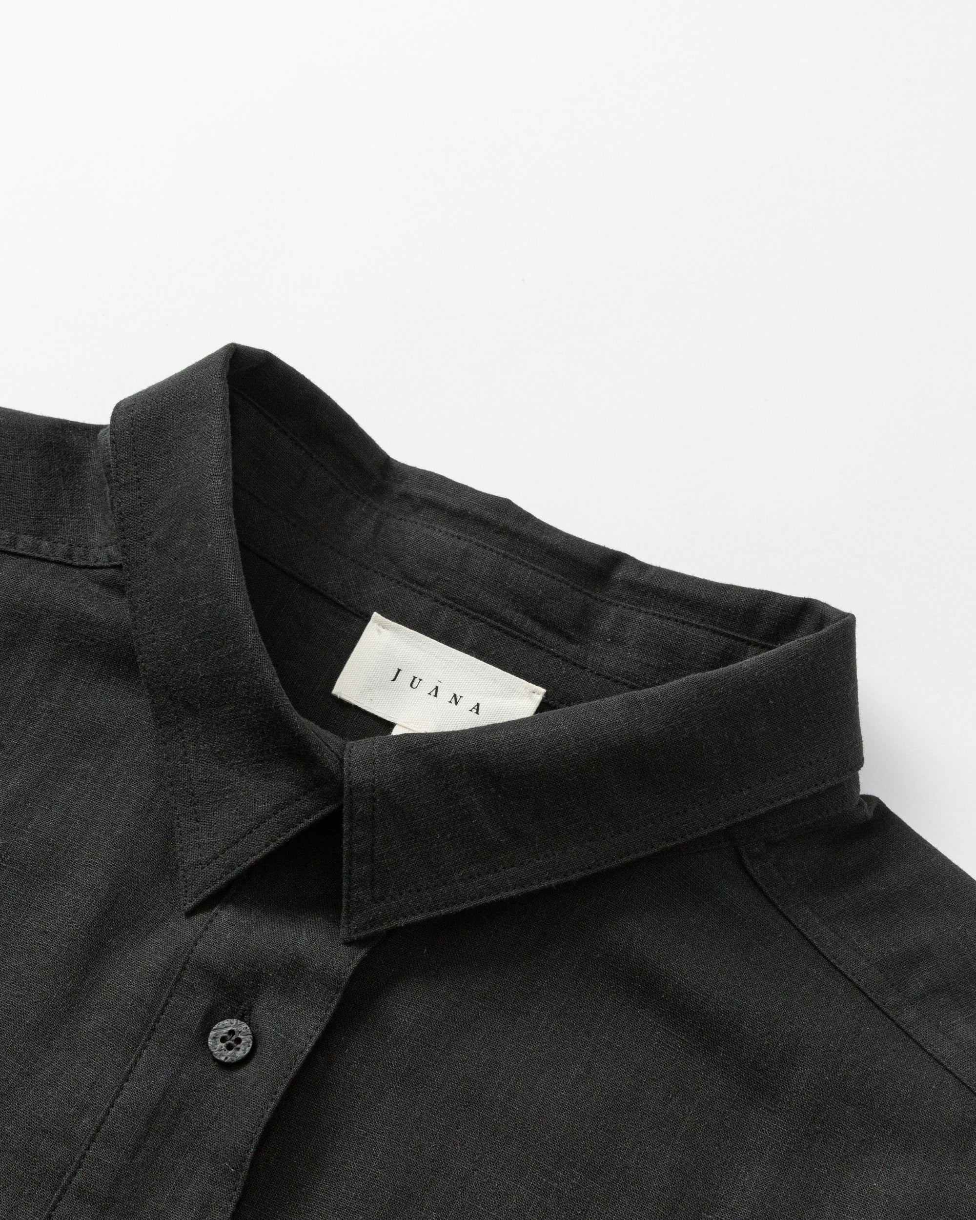 Juana Lyricist Natural Oversized Shirt Black (sustainable hemp–cotton blend) corozo button-front detail