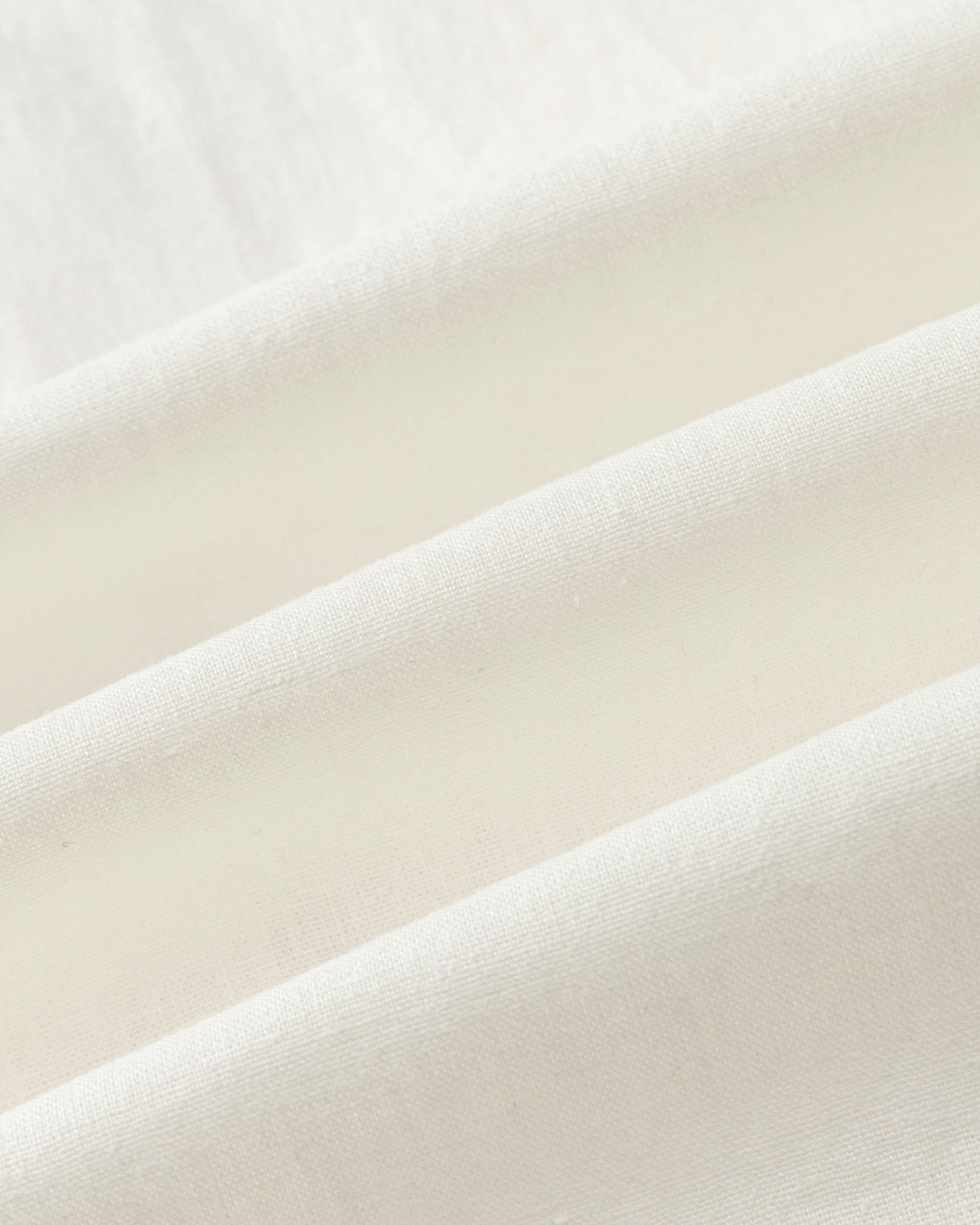 Juana Lyricist Natural Oversized Shirt White (sustainable hemp–cotton blend) lightweight textile texture