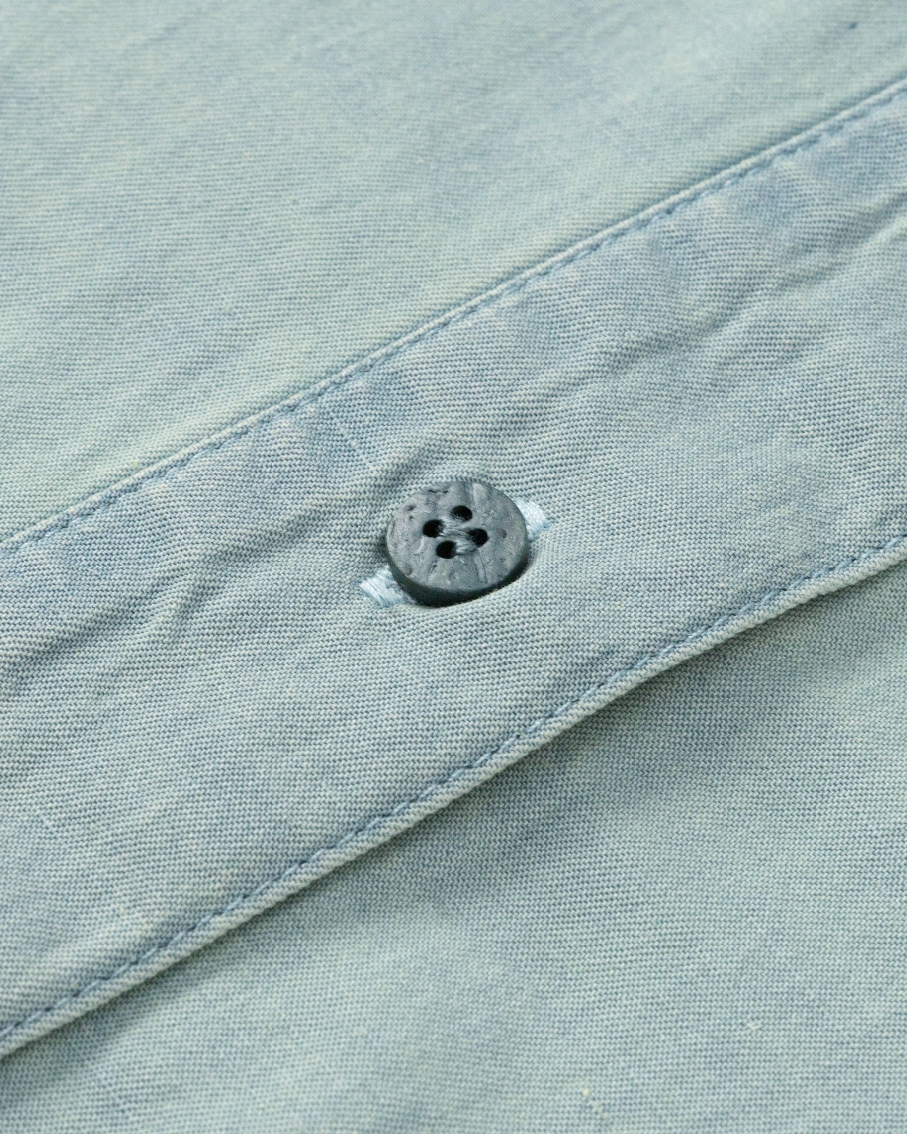 Juana Lyricist Oversized Shirt chambray blue (Sustainable Tencel–Cotton–Hemp) featuring corozo buttons and clean placket