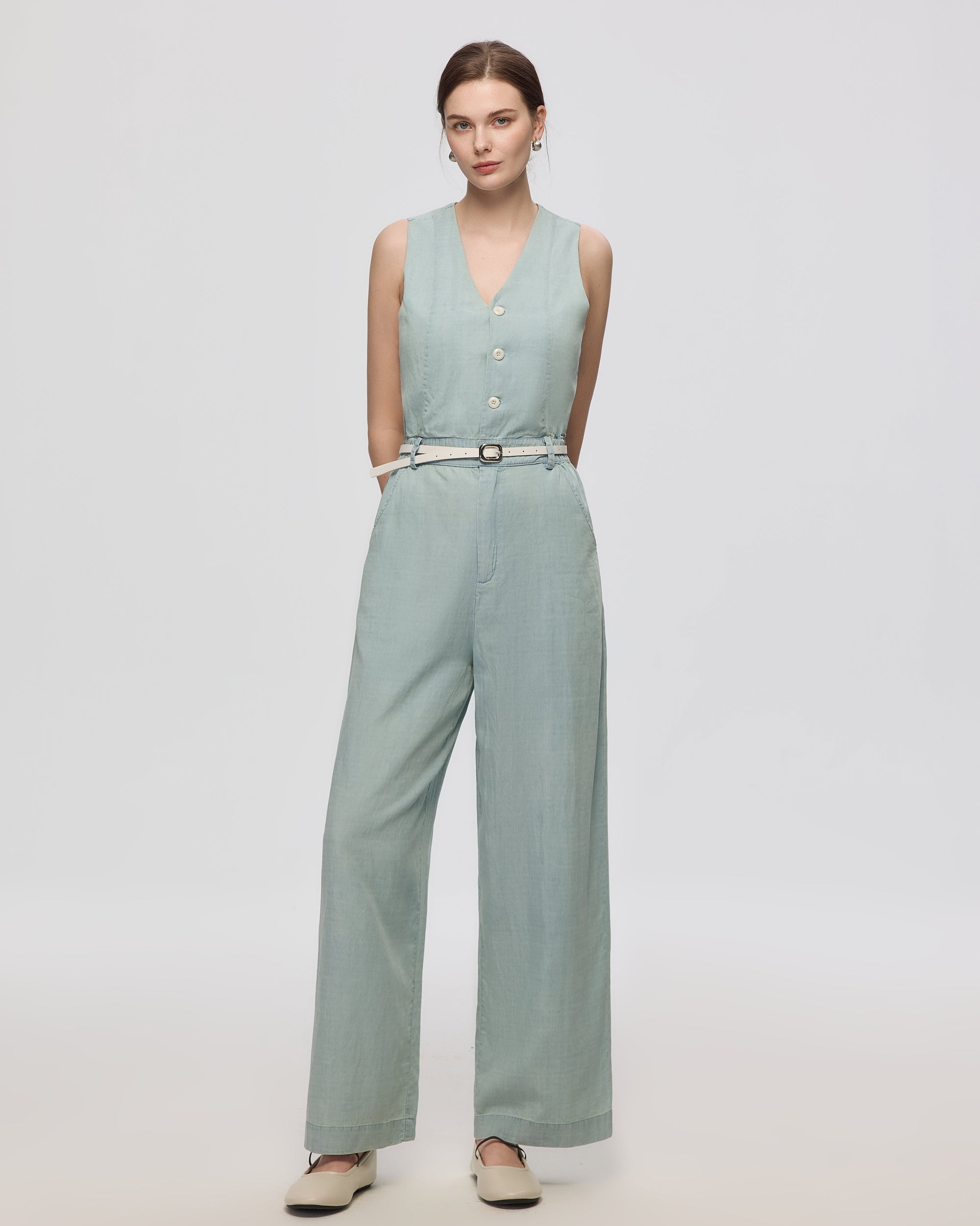 Juana Nahla Jumpsuit chambray blue (tencel–cotton–hemp) complete look on model highlighting refined one-piece styling