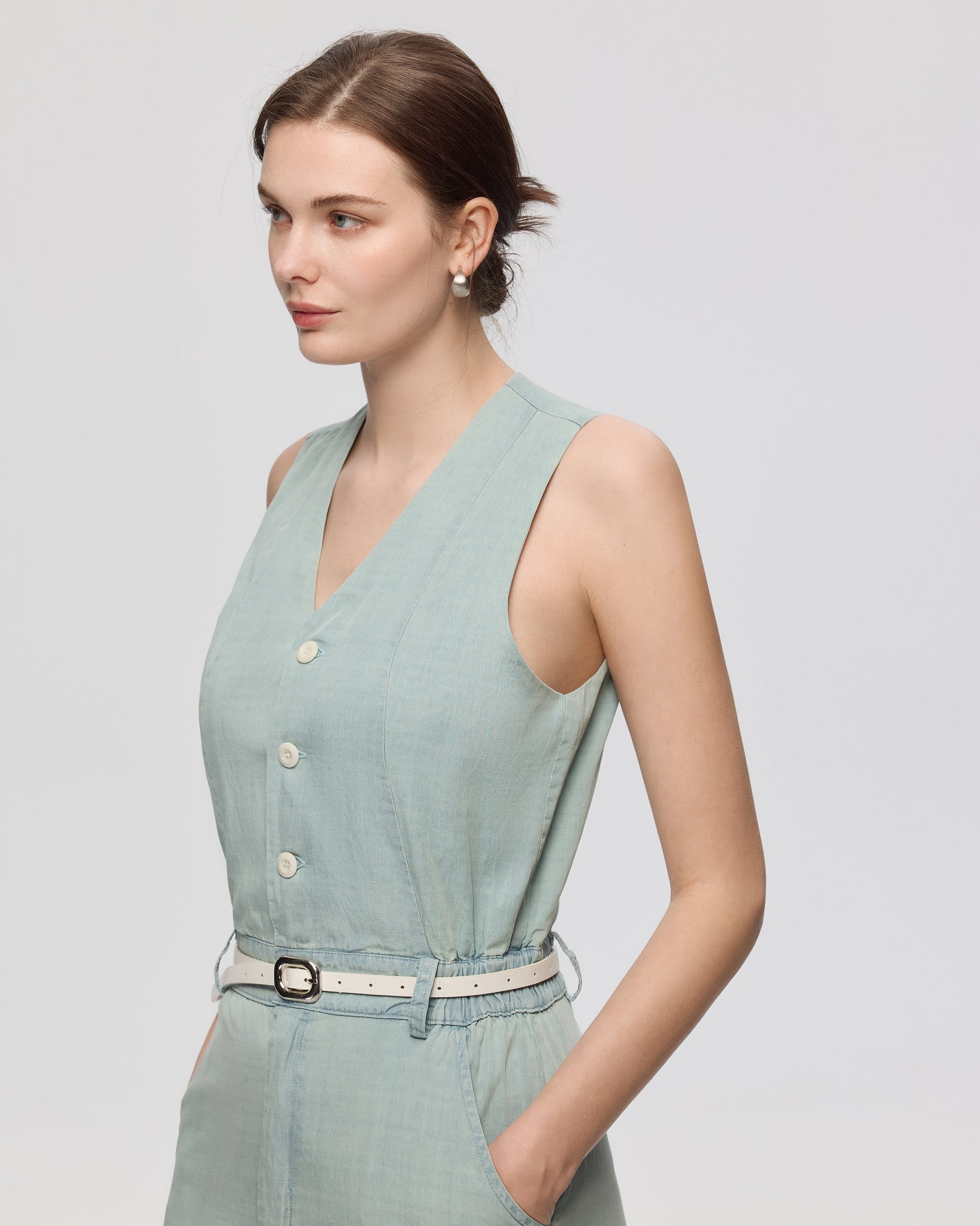 Juana Nahla Jumpsuit chambray blue (tencel–cotton–hemp) on model styled for everyday wear with clean minimalist lines