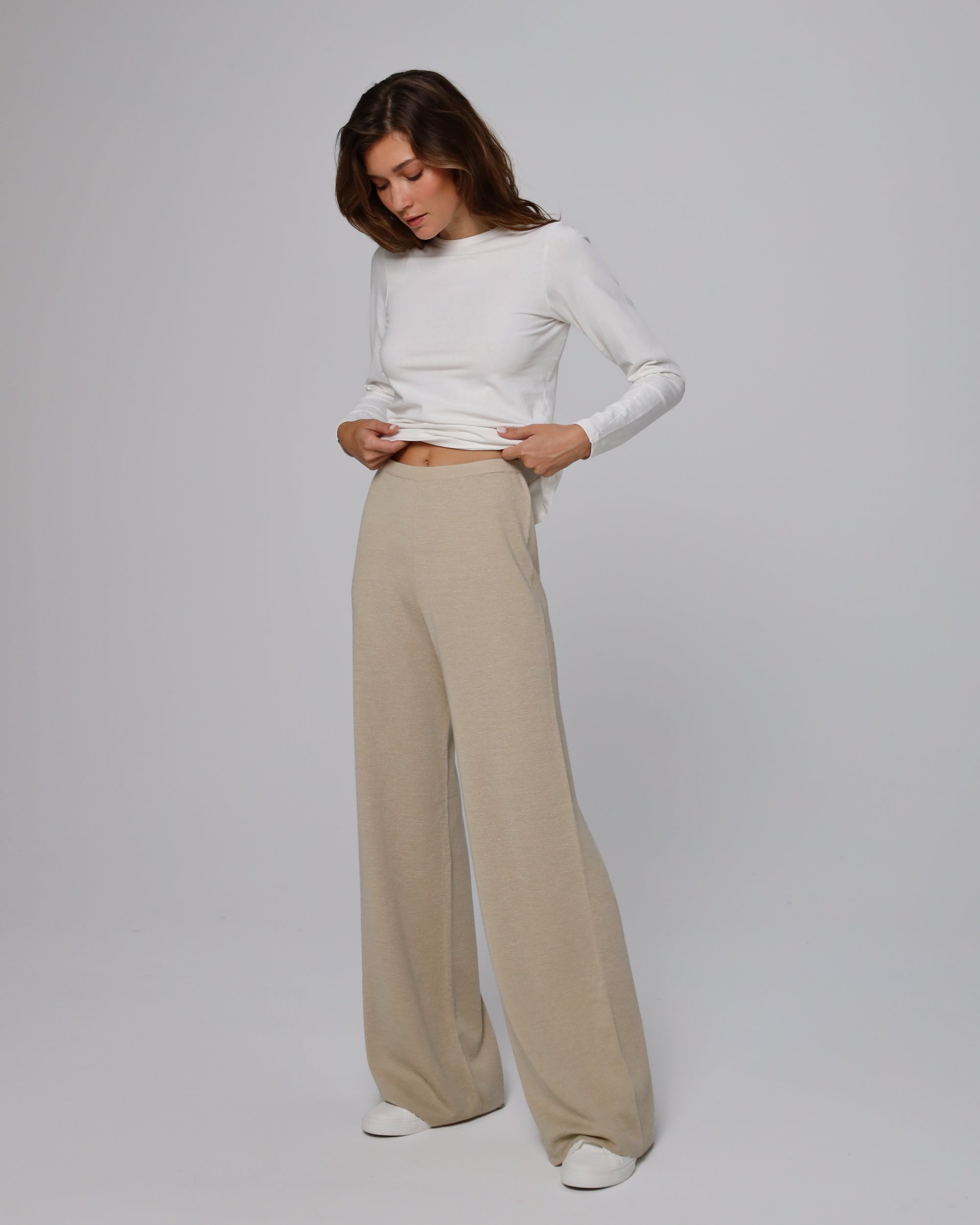 Detail shot of waistband and knit construction on Nilo Knitted Hemp Pull-on Pants (beige).