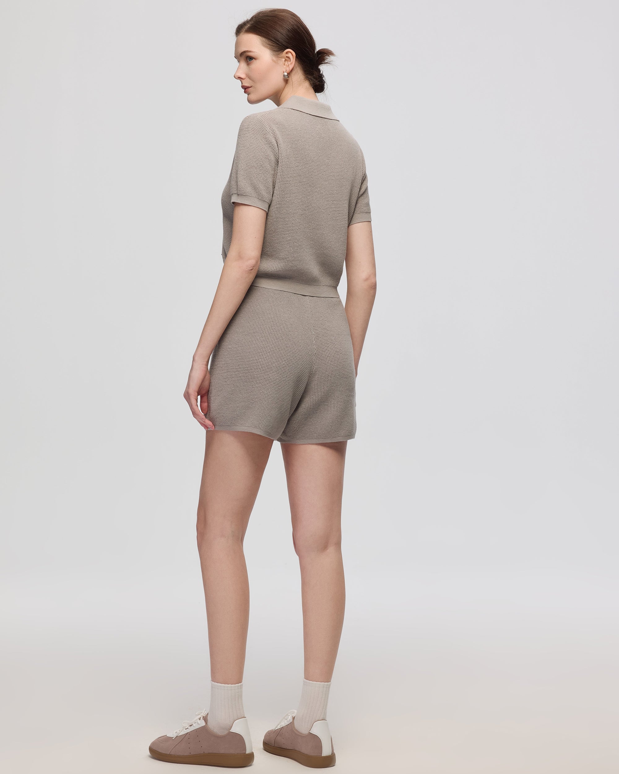 Juana Noa Open Knit Shorts light gray (cotton–hemp) model back showing fit through seat and comfortable waistband
