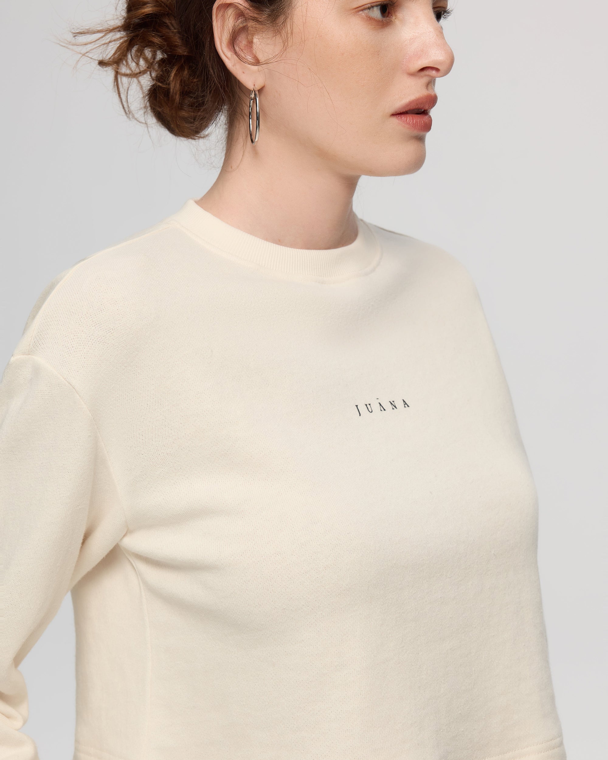 Juana Off Hours Natural Crewneck Sweater Cream (hemp–organic cotton) neckline and rib finish detail