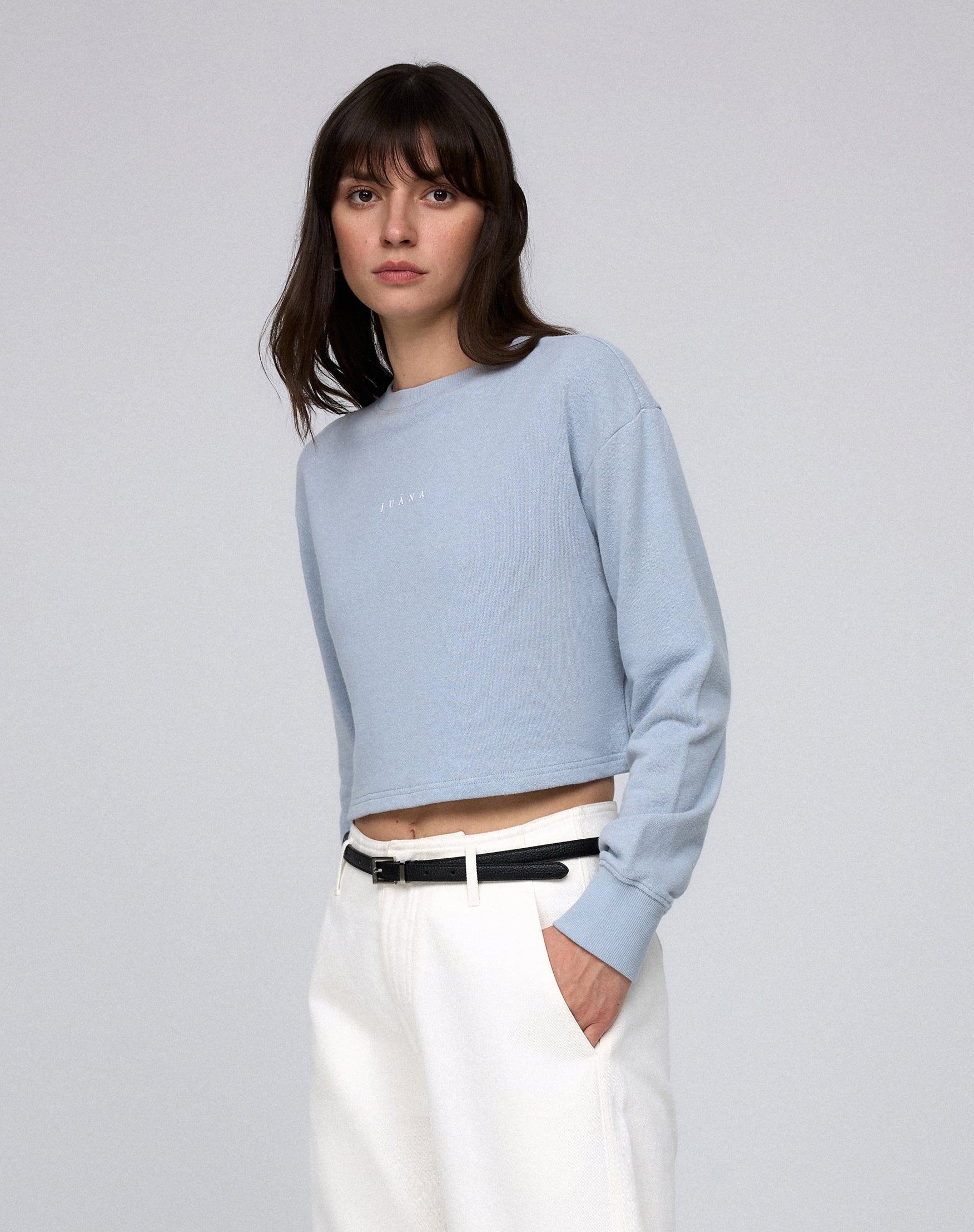 Juana Off Hours Natural Crewneck Sweater Light Blue (hemp–organic cotton) complete outfit styling full body