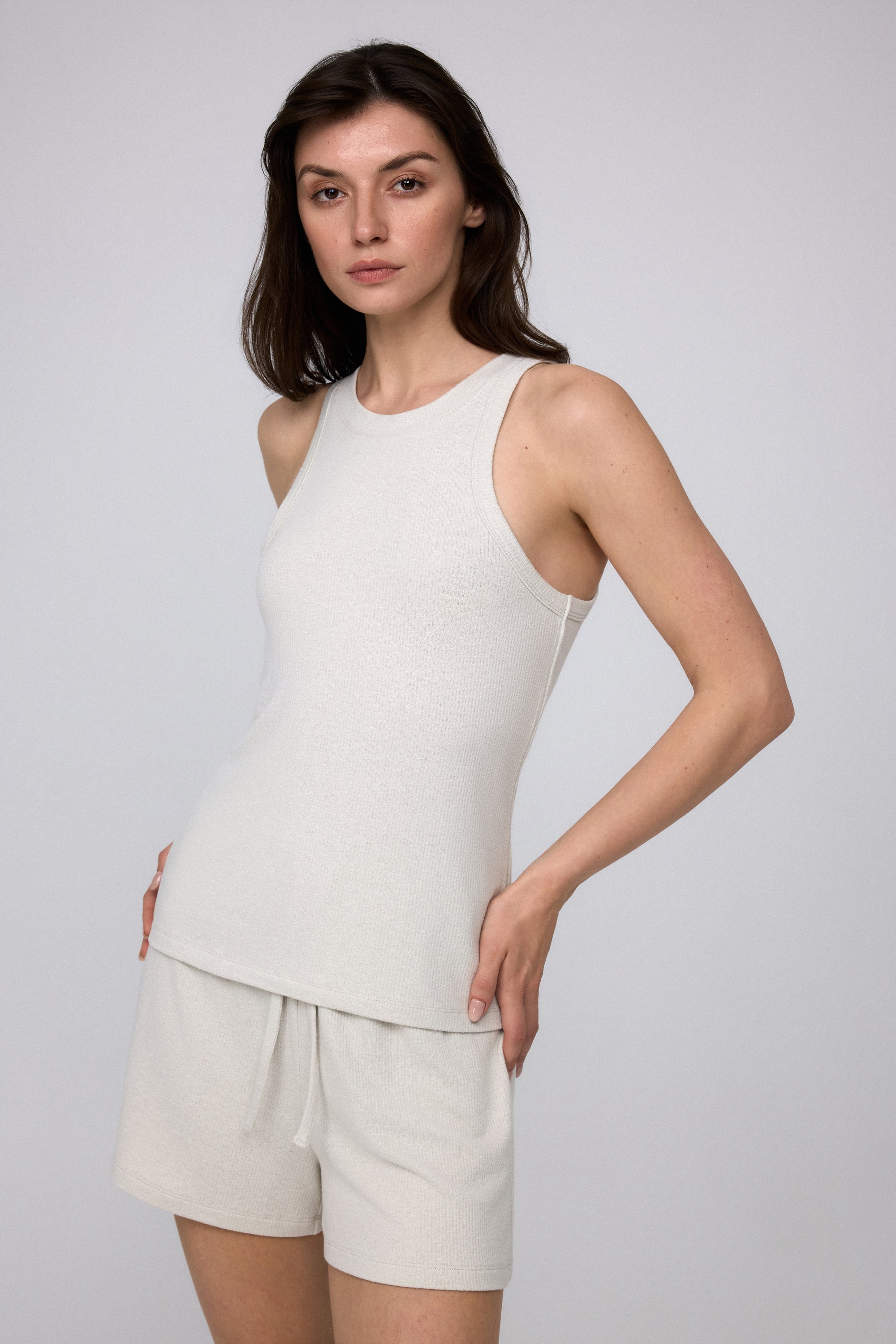 Juana Selene Tank cement (hemp–Tencel) styled look with close body-skimming fit