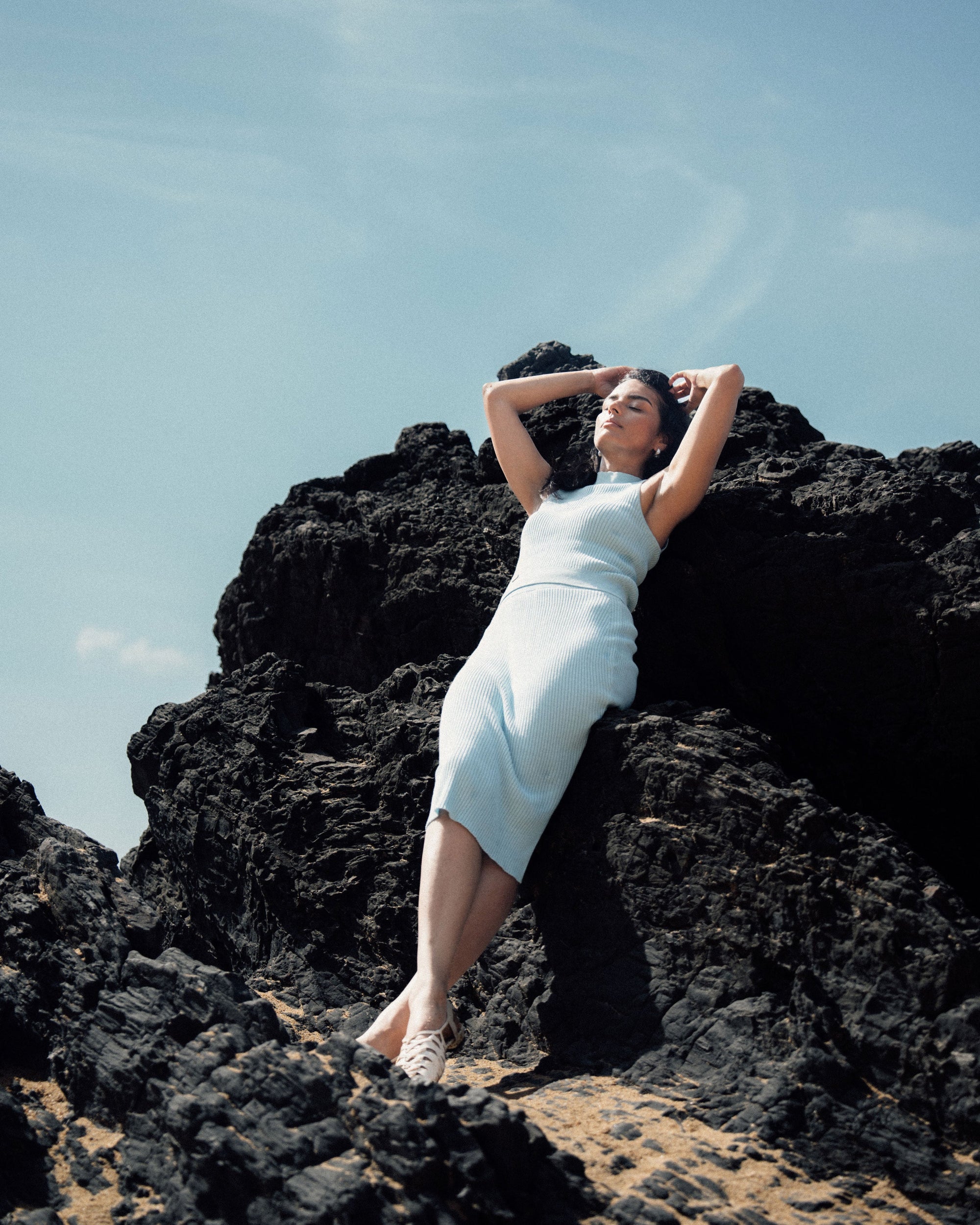 Juana Sera Rib Knit Skirt blue (sustainable hemp–cotton) styled look showing pull-on waistband and clean midi length