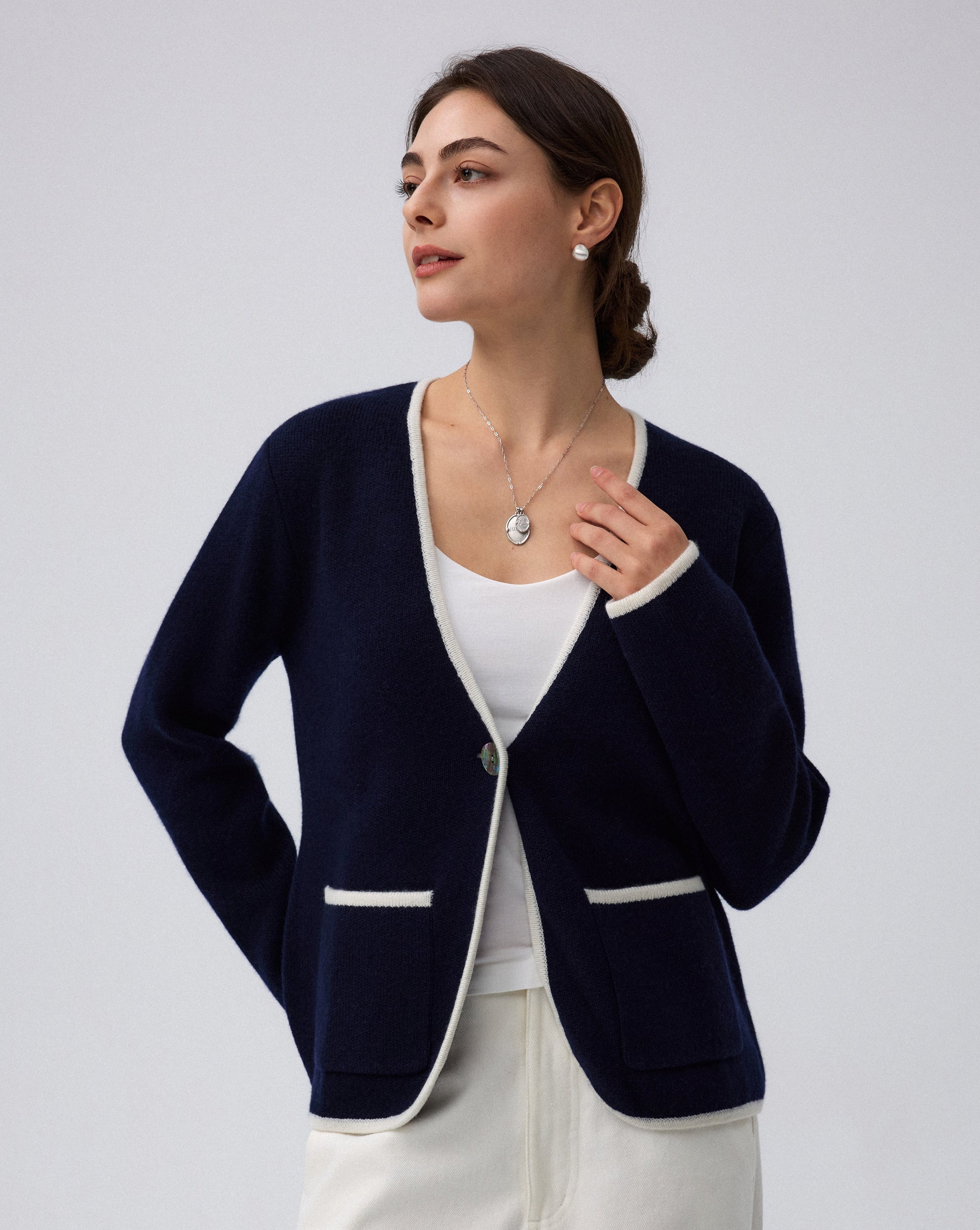 Juana Wool Cashmere Sweater Blazer in Navy (wool–cashmere) styled casually with visible front patch pockets