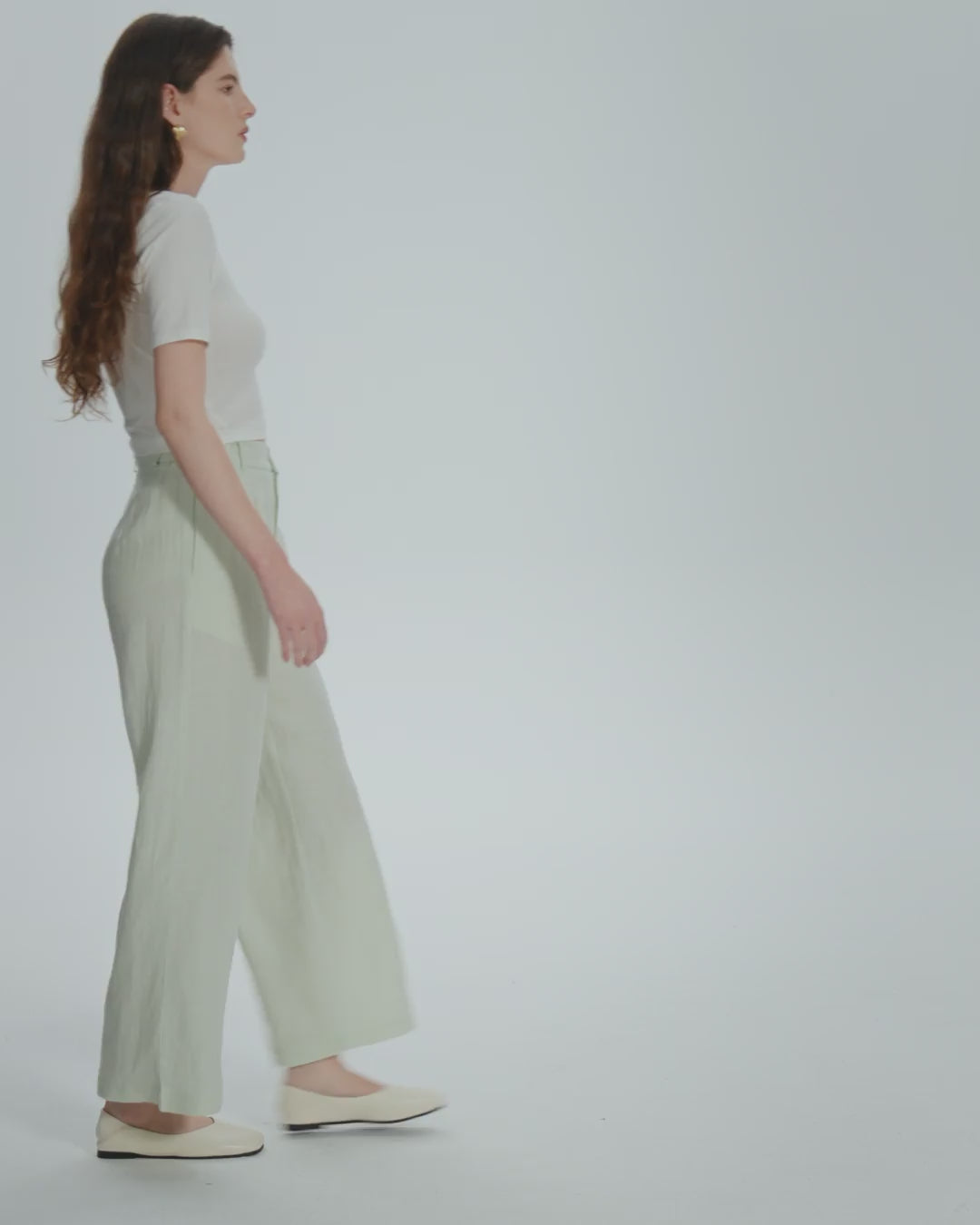 Juana Classics Squareneck T-Shirt white (organic cotton–hemp) 360 view highlighting square neckline